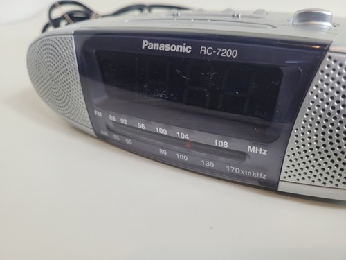 Panasonic Clock Alarm Radio AM/FM RC-7200 Digital Missing Battery Core - Picture 4 of 8