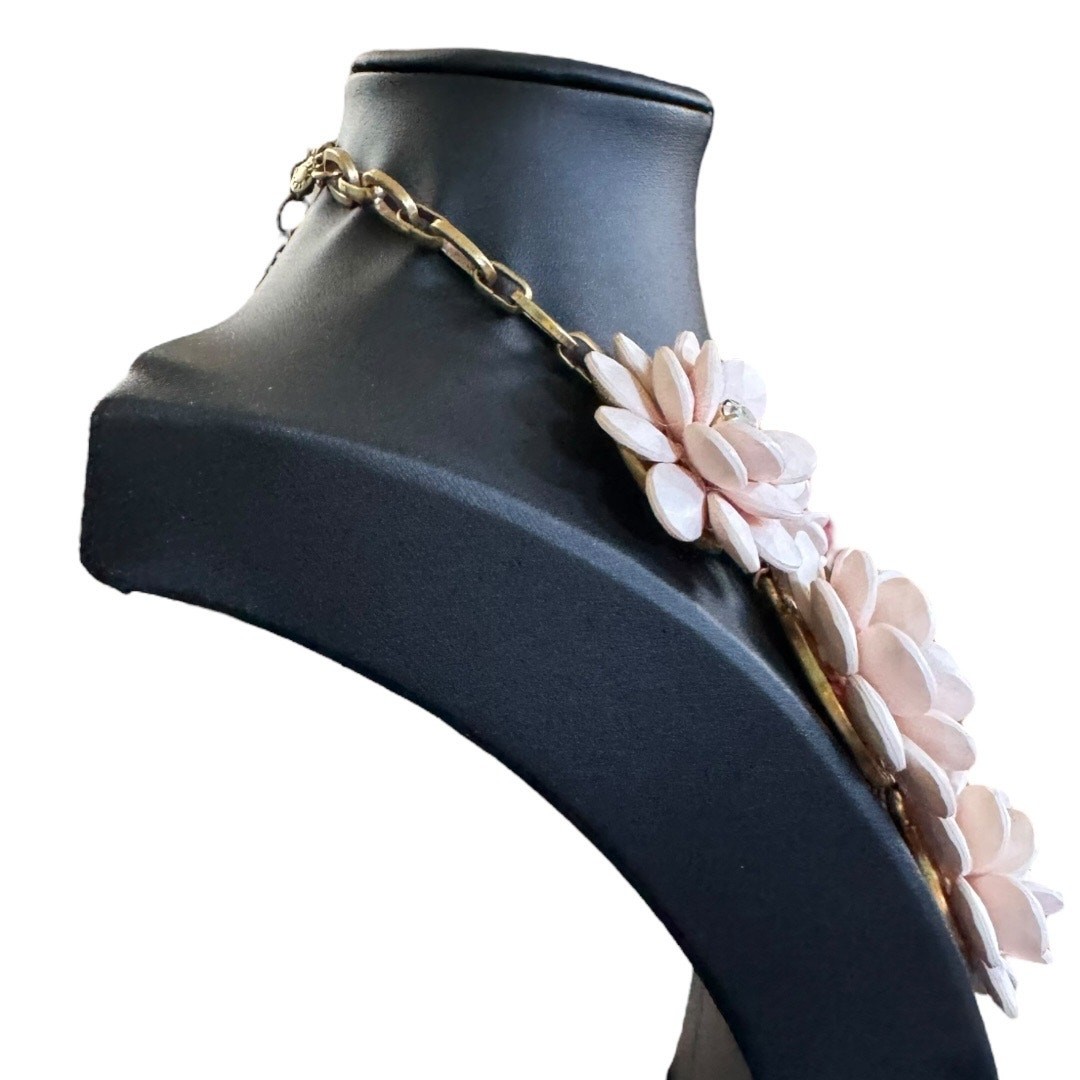 J. Crew Dramatic Blush Floral Statement Necklace … - image 9