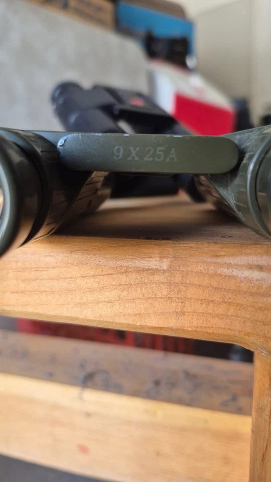 Vintage Leupold 9x25A Gold Ring Binoculars Made in Portugal - Image 2 of 4