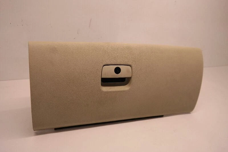 Guantera Cadillac Escalade 2009-2014  Foto 2 de 4