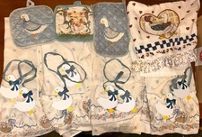 4 Vintage Kitchen Curtains & 4 Tie Backs. 2 Hot Pads&1mitt, 1 Hand towel. Geese.