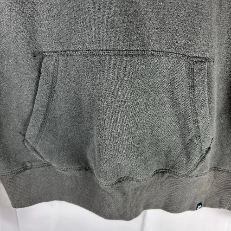 Sudadera con Capucha San Antonio Spurs '47 Para Hombre Gris Medio Pullover Manga Larga Colorido Logo Foto 4 de 4