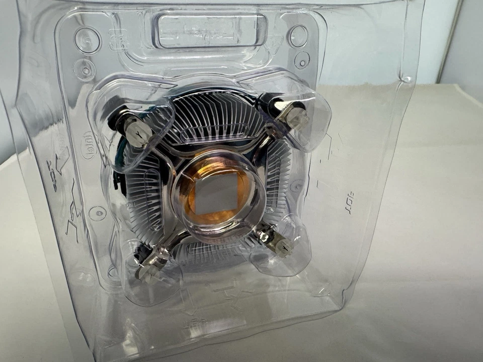 NEW Genuine Intel LGA775  Heat Sink and Cooling Fan D34017-001 / D34017-002 - Image 2 of 2