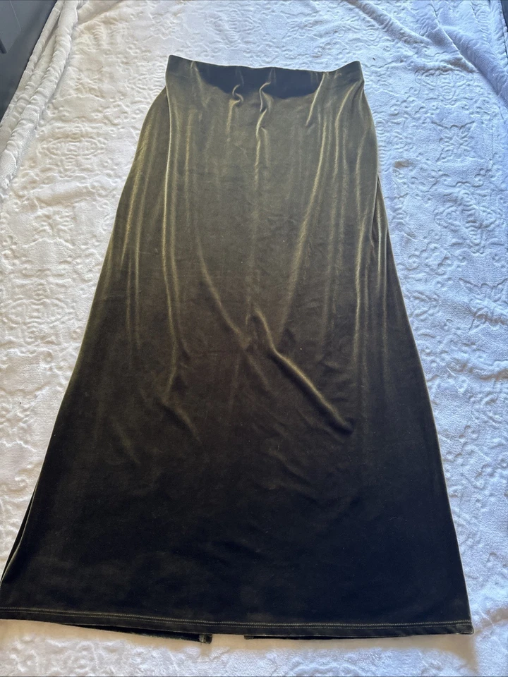 Falda Max Studio Talla L Verde Terciopelo Cintura Elástica Hecha en EE. UU. Foto 2 de 4