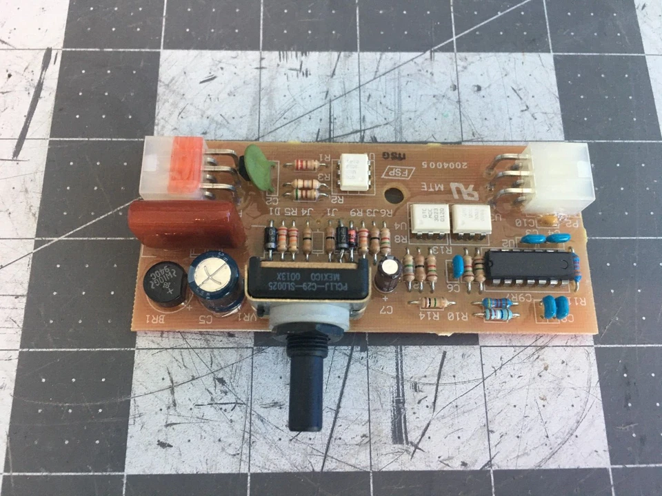 KitchenAid Refrigerator Control Board  P# 2004005 - Image 3 of 3