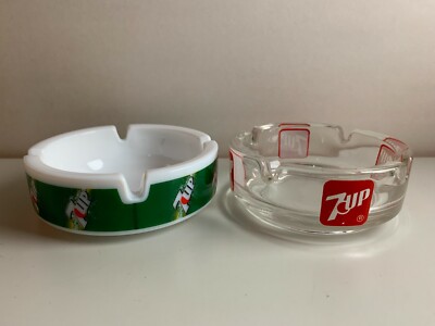 SET 2 VINTAGE GLAS ASCHENBECHER // 7 UP