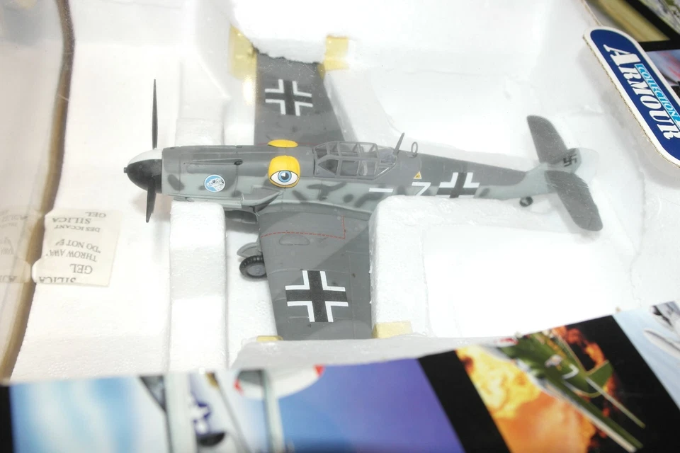 FRANKLIN MINT 1:48 MESSERSCHMITT BF-109G GUSTAV LUFTWAFFE - Image 3 of 4