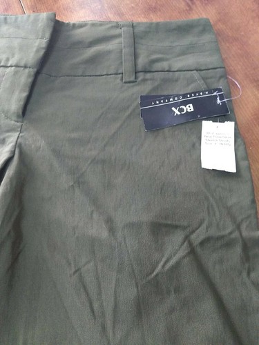 BCX Juniors Tribe Olive stretch bermuda Shorts Size 7 - Picture 2 of 5