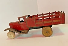 1930s Wyandotte Pressed Steel 10" Stake Bed Toy truck Red with back wood wheels