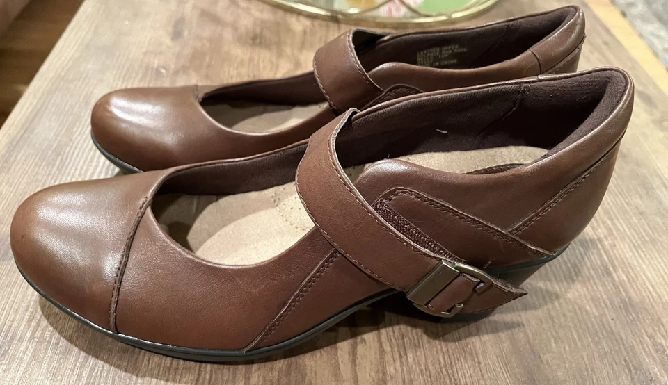 Earth Origins коричневый кожаный размер 10 М каблуки с регулируемым ремнем и коренастый каблук - Изображение 4 из 4