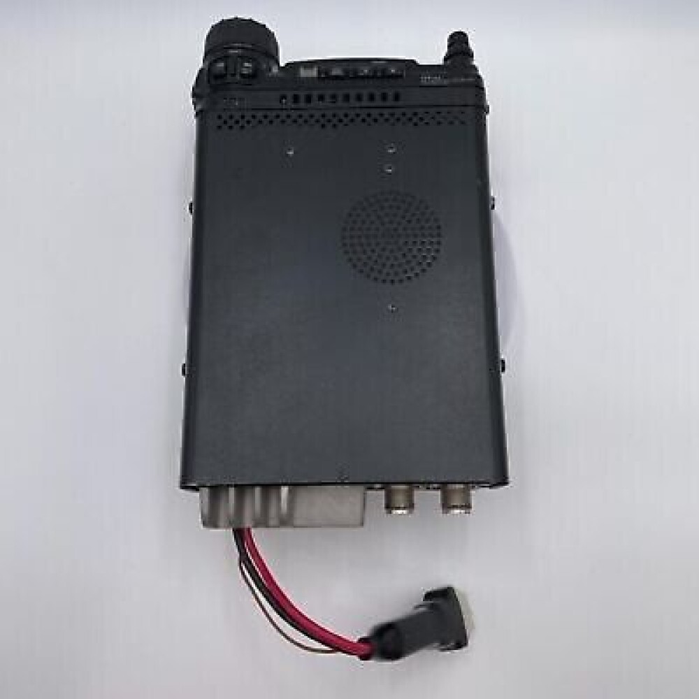 Yaesu FT-857DM 100W HF 430mhz VHF UHF All Mode Transceiver Yaesu FT-857DM 100W HF 430mhz VHF UHF All Mode Transceiver