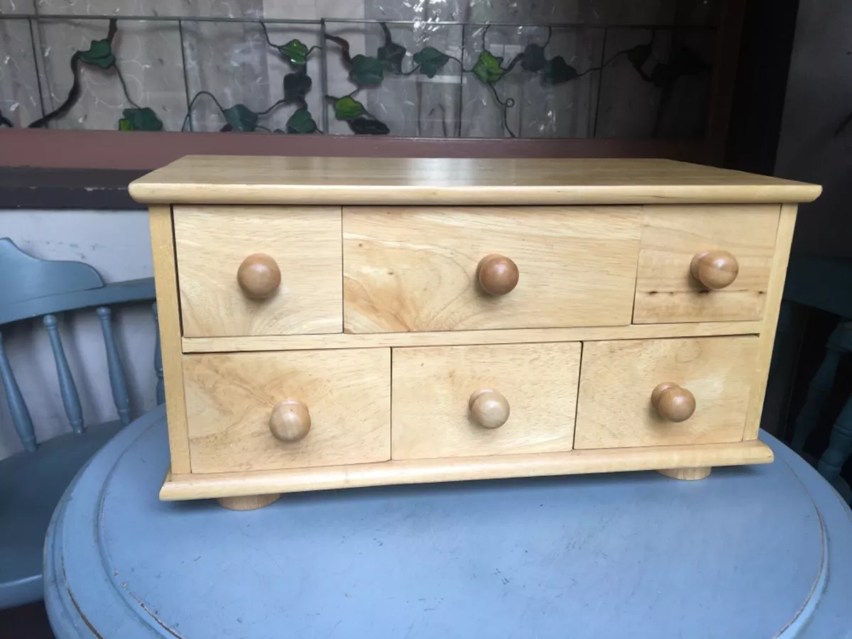 Large jewelry chest of drawers deals