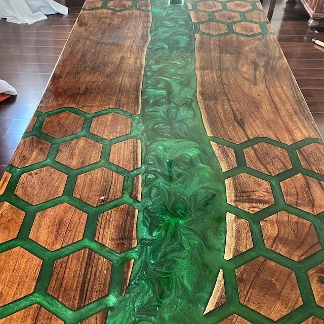 Natural Wood Hexagon Honeycomb Green Epoxy Resin Counter Top Table for Home Deco - Image 4 of 4