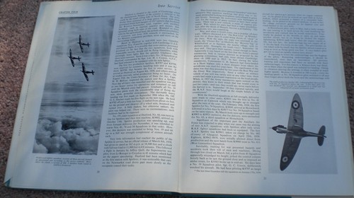 Spitfire-The Story of a Famous Fighter Bruce Robertson HC D/J Harleyford 1960 - Picture 5 of 13