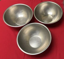 (3) Bowls Vollrath Heavy Duty S/S 8 Quart Mixing Bowl. 6908.