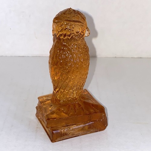 Vintage ~ 1970's DEGENHART Glass Owl ~ Amber? ~ Check Photos For Exact Color - Picture 2 of 6