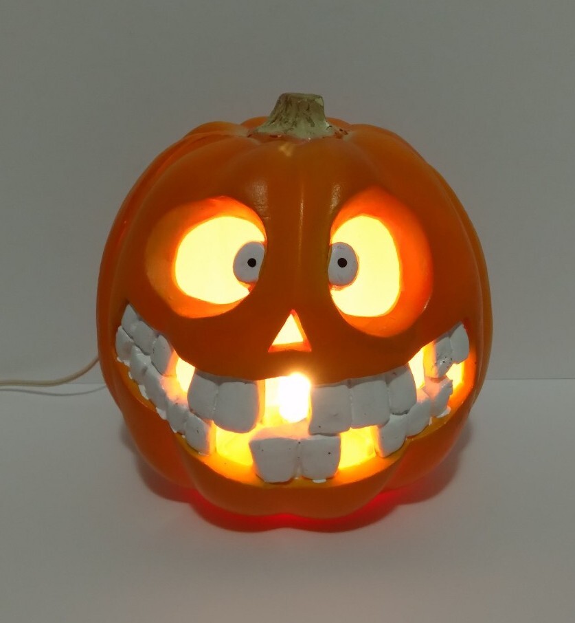 Vtg Halloween Light 1995 Trendmasters Foam Blow Mold Vtg Halloween Light 1995 Trendmasters Foam Blow Mold