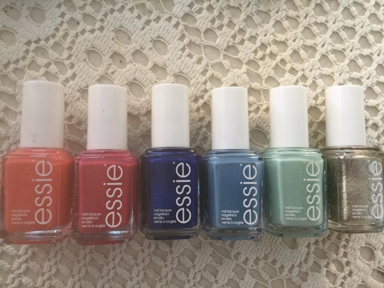 ESSIE: NAIL POLISH, CHOICE OF COLOR