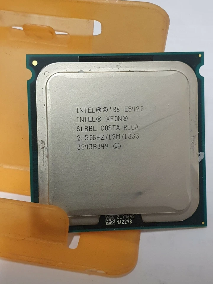 Intel Xeon Quad Core 2.5GHz SLBBL 1333 MHz processore cpu Socket 771 LGA771 - Immagine 2 di 3
