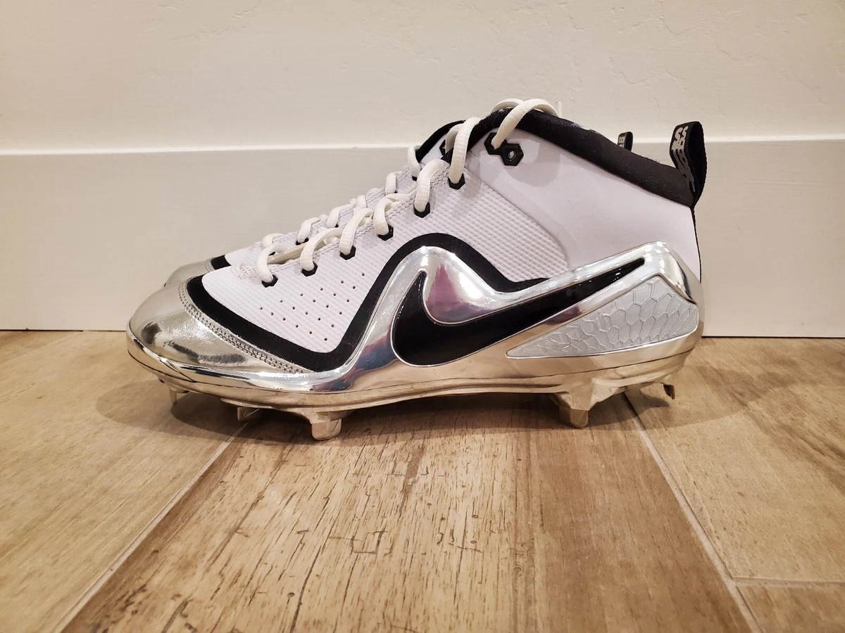 Chrome baseball cleats clearance