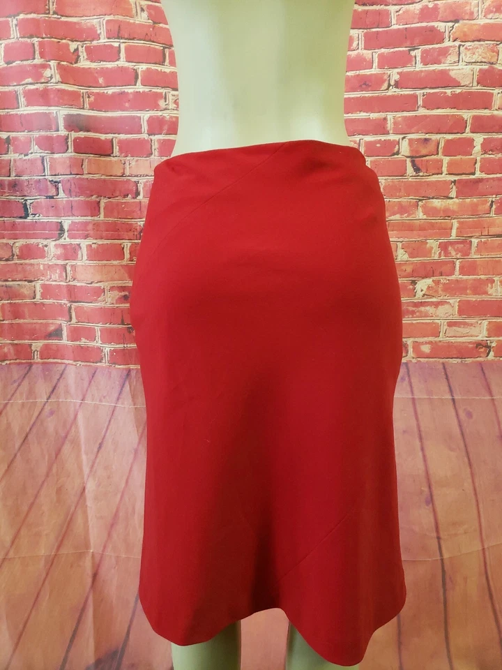 Chaiken Women Red polyester blend Lined Skirt Size 8 Side zipper (B2) - Image 4 of 4