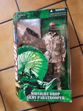 2005 Hasboro G.I. Joe Midnight Drop Army Paratrooper