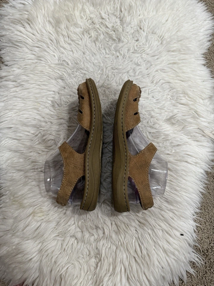 Simple Women's Brown Leather Slingback Mary Jane Sandals Size 9 - Image 4 of 4