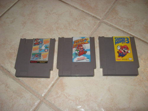 Lot of 3 Nintendo NES Mario Brothers Video Games Super Mario Bros 1 , 2 & 3 - Afbeelding 1 van 2
