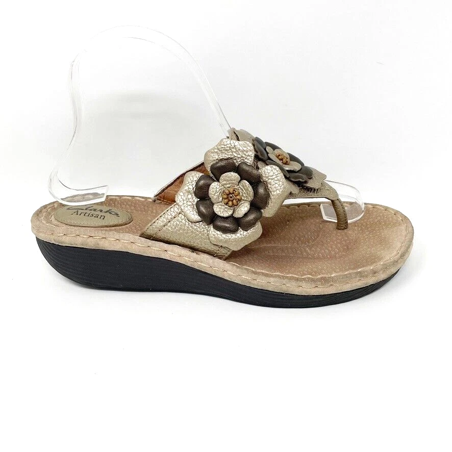 Clarks sandalo donna artigianale oro accento floreale pelle slide on taglia 8