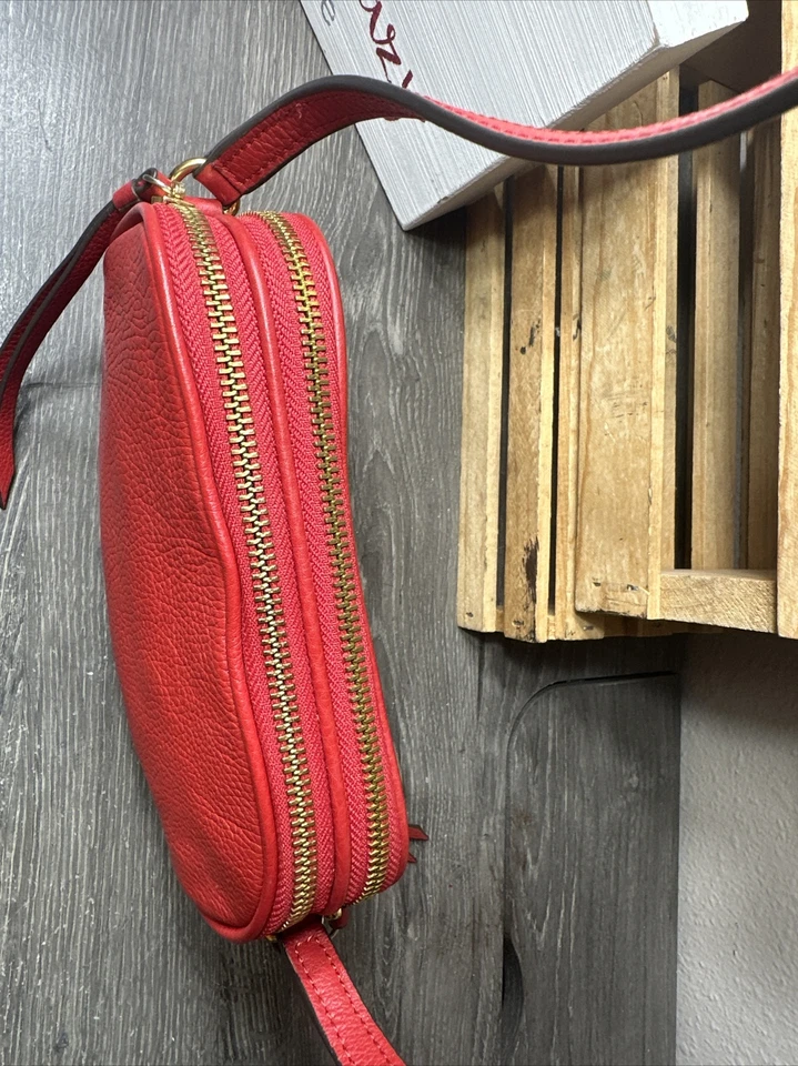 BANANA REPUBLIC Red Leather Double Zip Pockets Crossbody PreOwned EUC MINT - Image 4 of 4