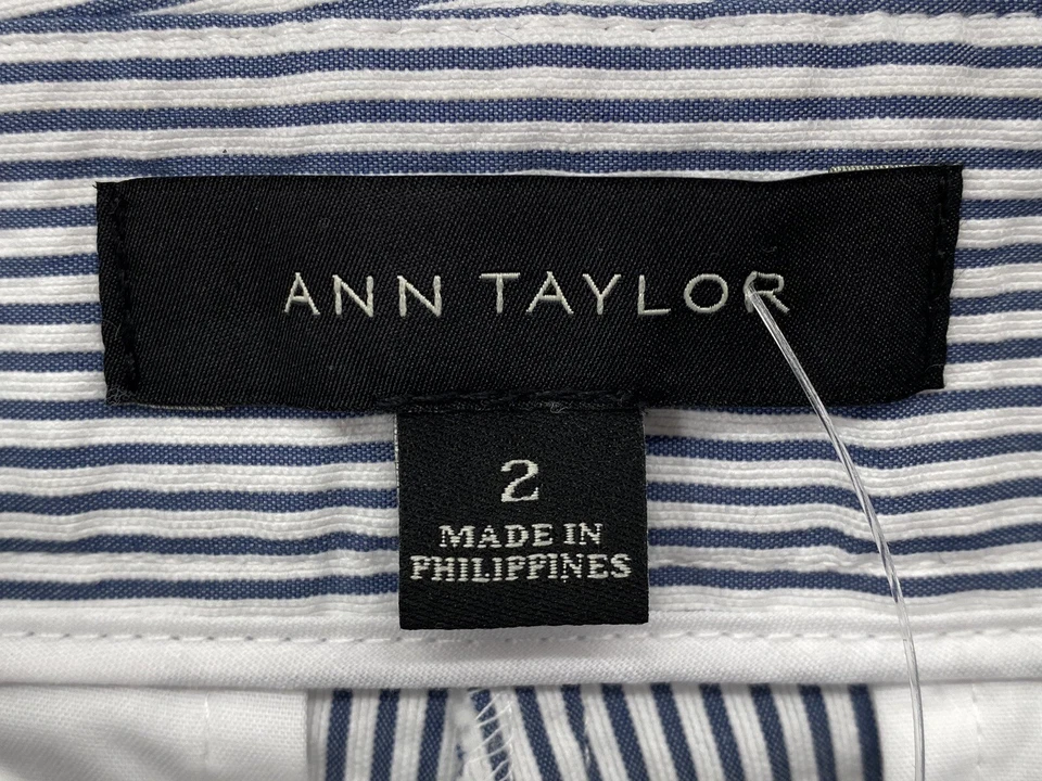 Pantalones cortos Ann Taylor Devin City a rayas azules y blancas con bolsillos cosidos para mujer talla 2 Foto 3 de 4