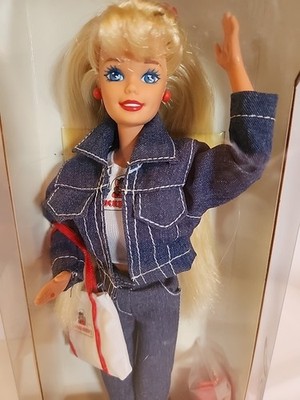ヴィンテージBarbie 1995 Special Edition Chuck E Cheese's Barbie Doll #14615 NIB