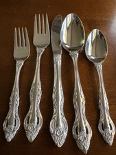 Towle Supreme Stainless 60 Piece Flatware Pierced Handles Silverware Service 12