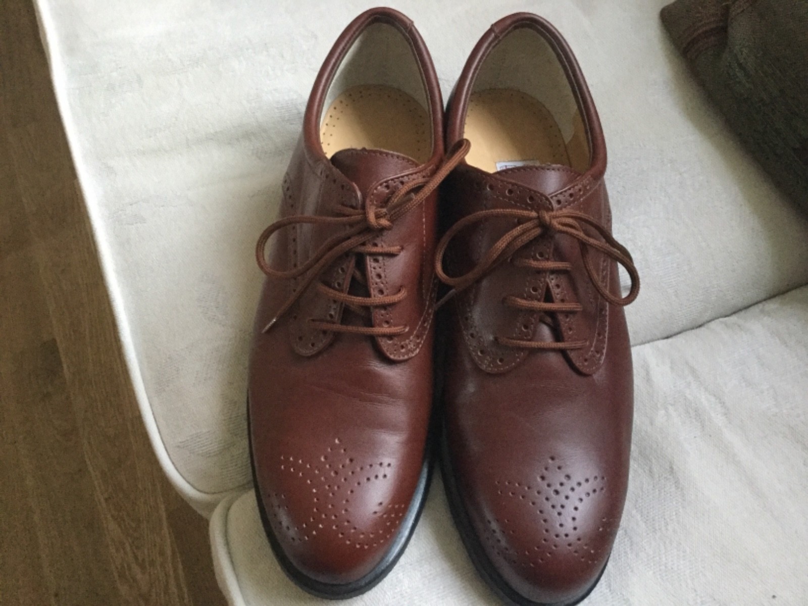 Walter Genuin Golfschuhe in Größe 39,5 in braun ,neu Walter Genuin Golfschuhe in Größe 39,5 in braun ,neu