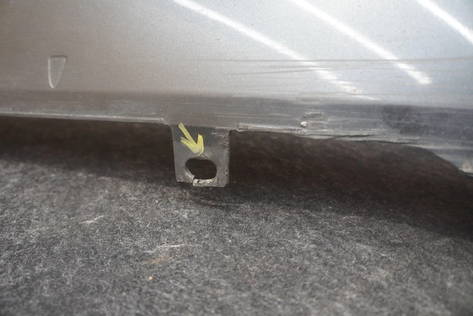 Right Rocker Panel Side Skirt Trim Molding 4H0853860F OEM Audi S8 2015-18 *Note* - Image 3 of 4