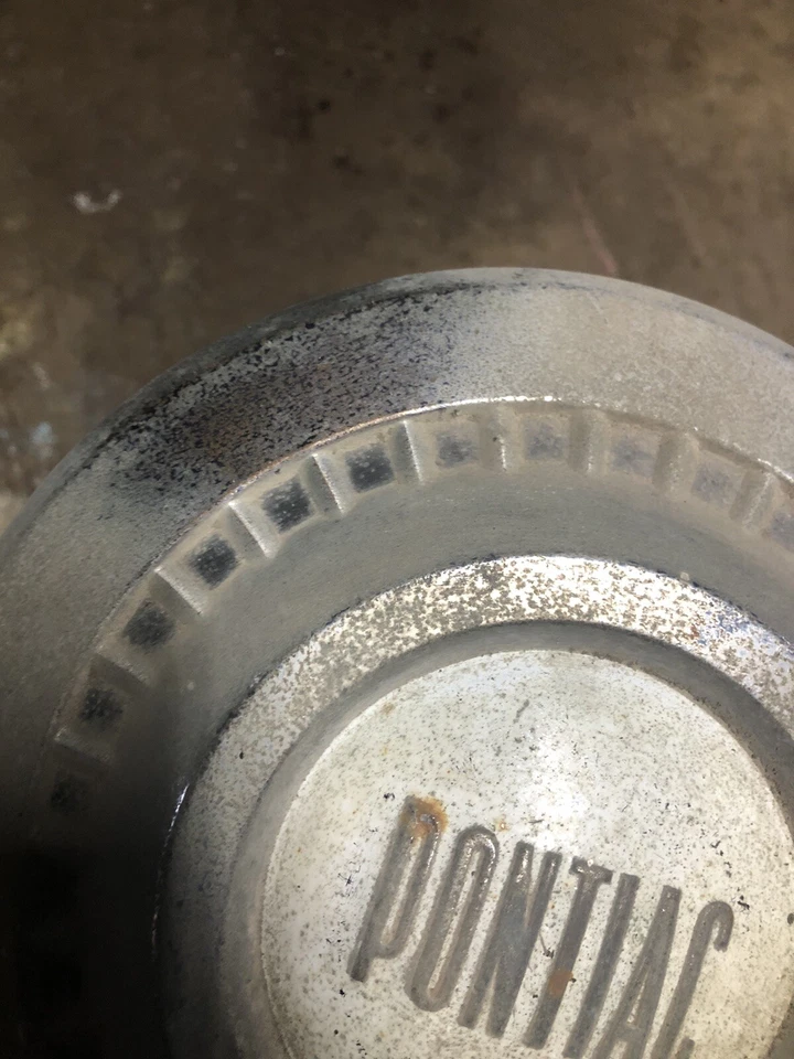 1955 1956 1957 Pontiac Catalina Chieftain Safari perro plato tapacubos OEM 10" Foto 3 de 4