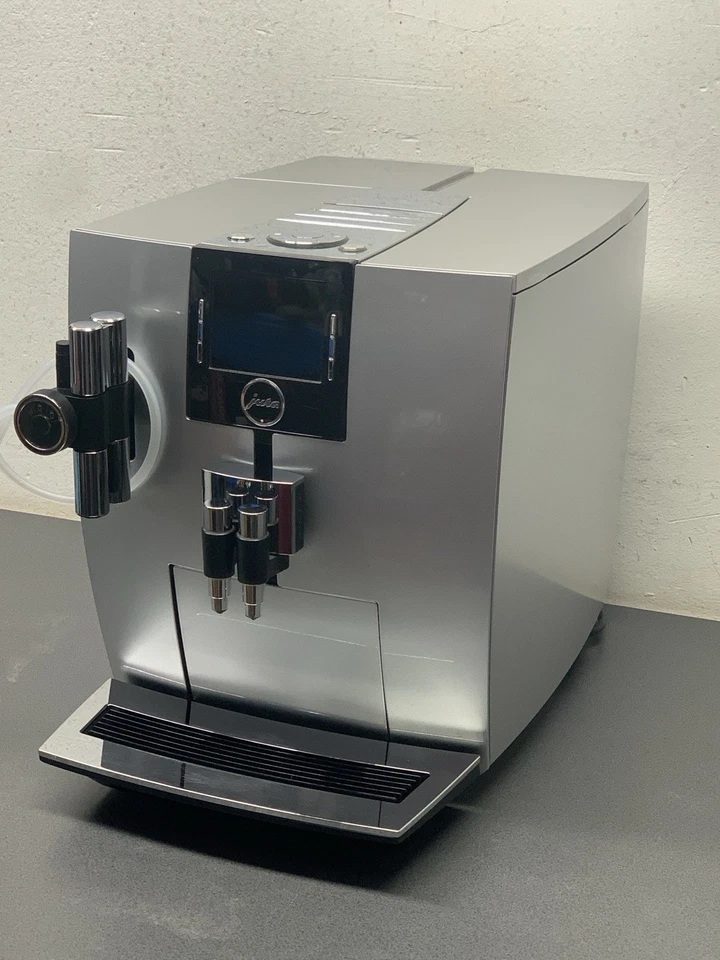 Jura J9.3 Kaffeevollautomat Espressomaschine generalüberholt 12M Gewährleistung - Bild 4 von 4