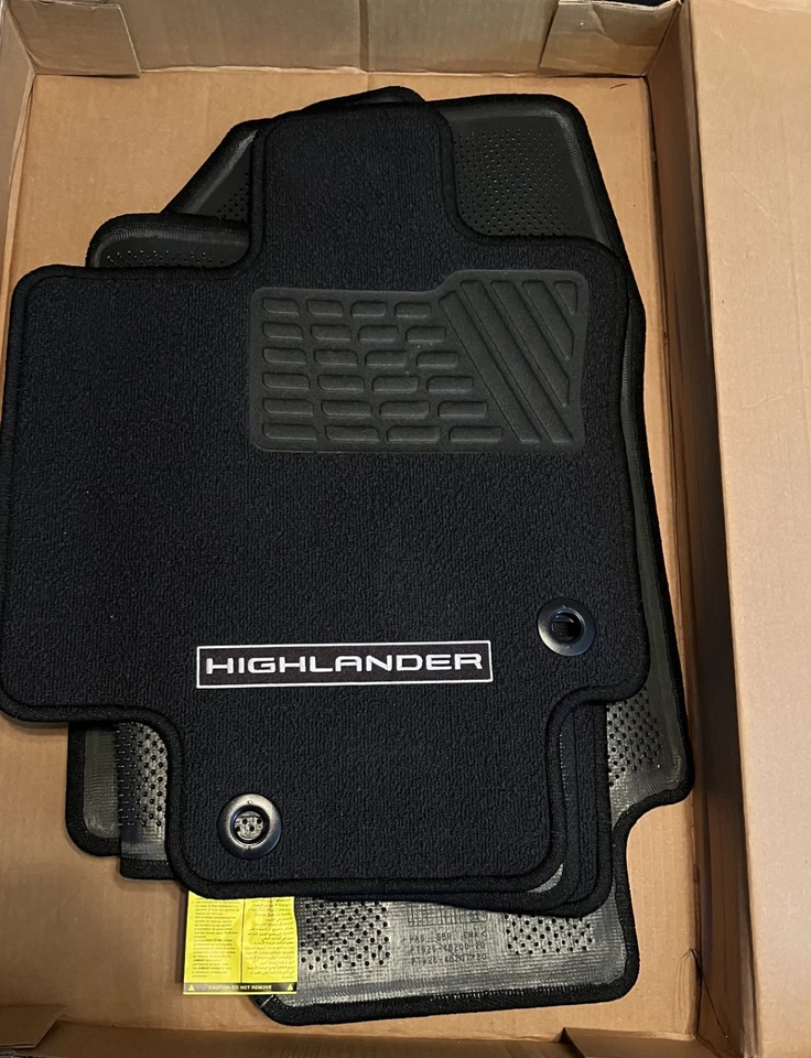 Alfombrillas originales Toyota Highlander (PT908-48200-20) (NUEVAS EN CAJA) Foto 2 de 4