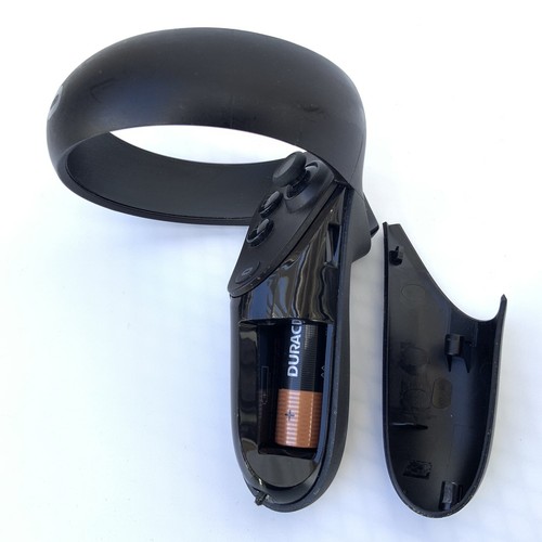 Genuine Oculus Quest 1 / Rift S Controller Right Only Strap Missing - Picture 6 of 6