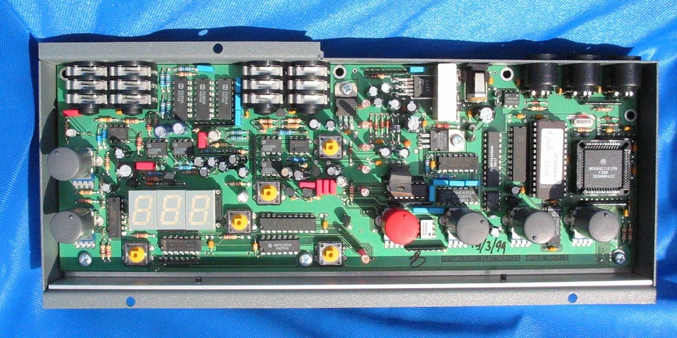 WALDORF Miniworks 4 Pole Filter Resource Kit Potentiometer + Tact Switches - Image 2 of 2