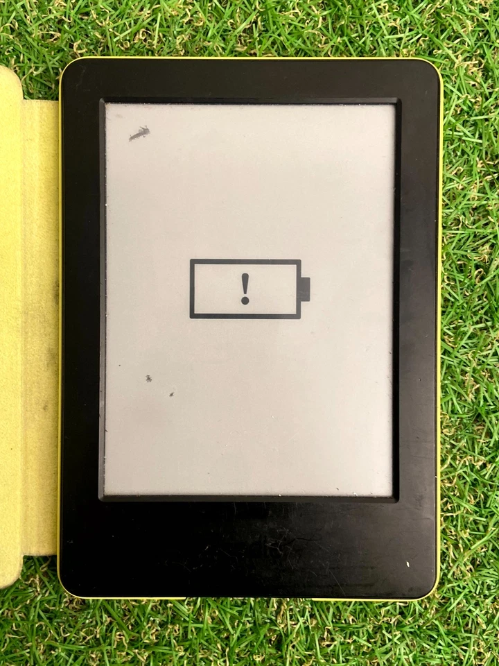 Amazon Kindle 7th Generation WP63GW 4GB Wi-Fi Black eBook Reader Tablet (E11) - Image 2 of 4