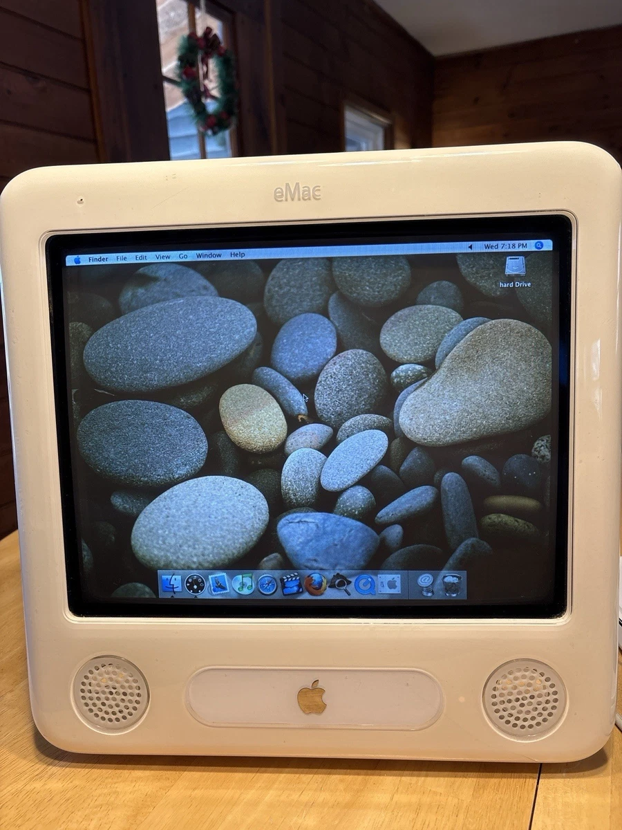 Apple eMac ホワイト 一体型デスクトップ Why the Apple eMac Stands as One of the Company's Most Overlooked