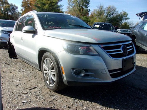 Used Left Headlight Assembly fits: 2010 Volkswagen Tiguan xenon HID Left Grade B - Picture 9 of 24