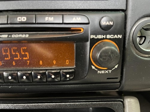 Radio reproductor AM-FM-CD 2003-2004 Porsche Boxster 986 996 OEM (99664512802) probado - Imagen 4 de 24