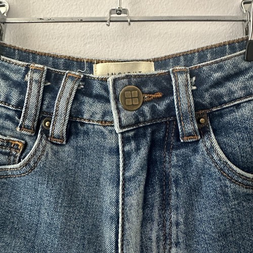 Insight Denim Blue Size 6 Roll High Shorts - Picture 2 of 7