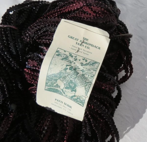 The Great Adirondack Yarn Co. Trenza Francesa Moca #418 Rayón Teñido a Mano Hilo 72 yardas Foto 2 de 3