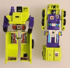 Loose lot of 2 Transformers G1 Constructicons Long Haul Mix Master figures