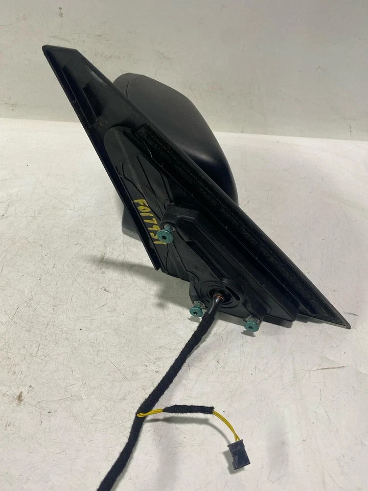 Used Left Door Mirror fits: 2005 Land rover Range rover Electric puddle lamps me - Image 4 of 4