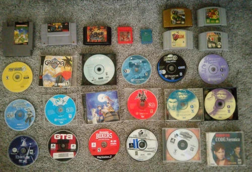 New ListingCollection of video games (disc version) for Dreamcast, Play Station, PC- used