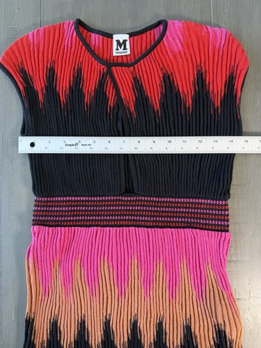 Top Missoni Tejido Zigzag Sin Mangas Talla 8 Diseño Ojo de Cerradura Diseñador Rojo Rosa Negro - Imagen 7 de 8